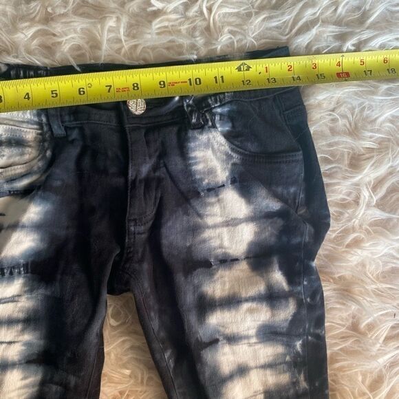 Romeo & Juliet Couture Skinny Jeans - Picture 6 of 6